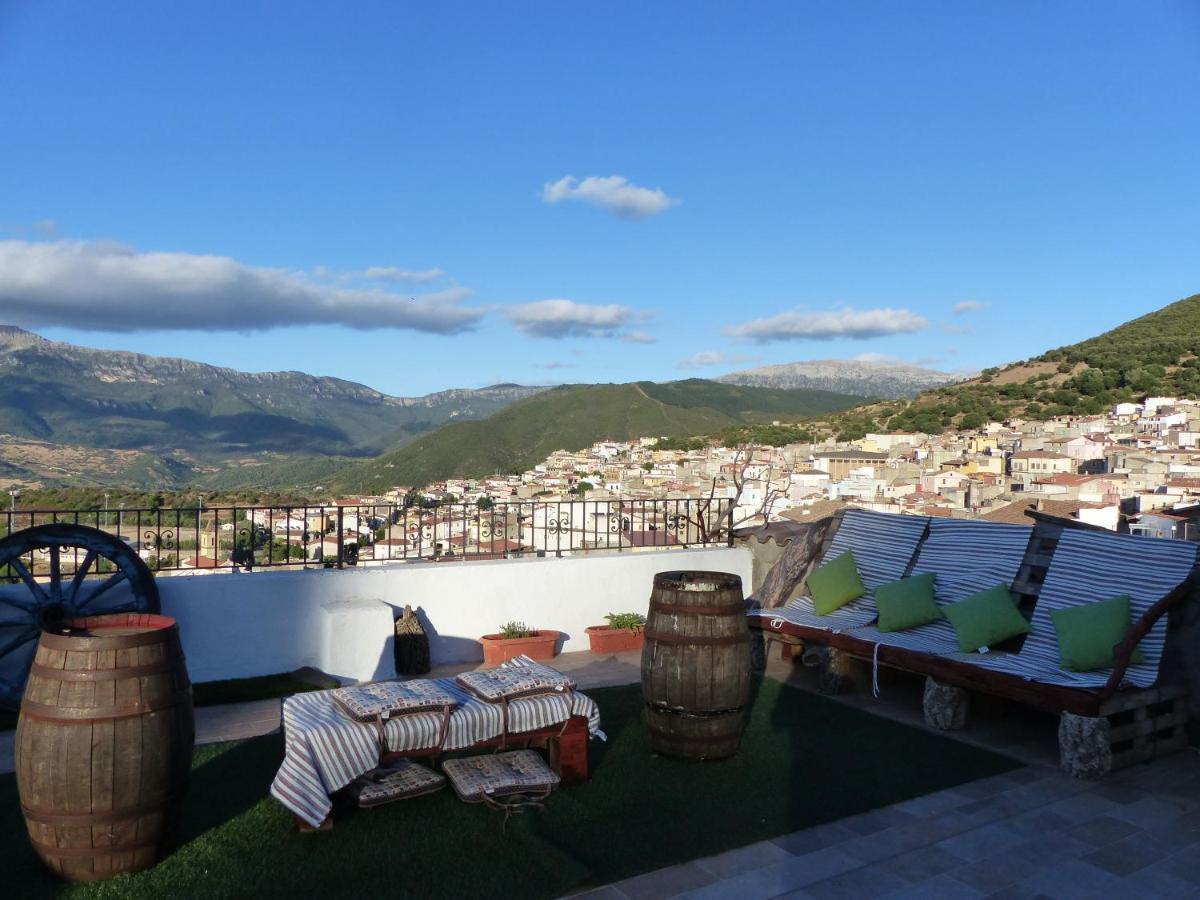B&B Il Portico Orgosolo Εξωτερικό φωτογραφία